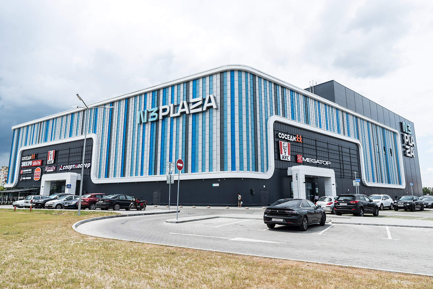 ТРЦ N3 PLAZA - Светильники, щитовое оборудование производства ЗАО  